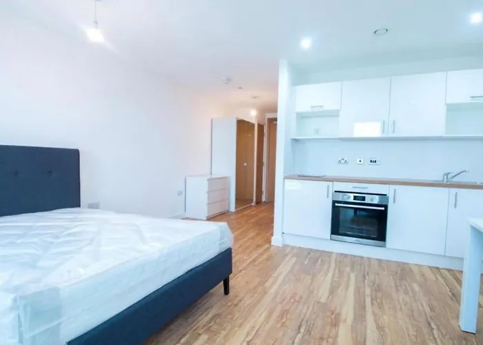 Luxury Near Media City